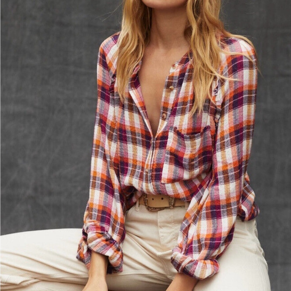 Anthropologie Pilcro Breezy Button down Raspberry Medium